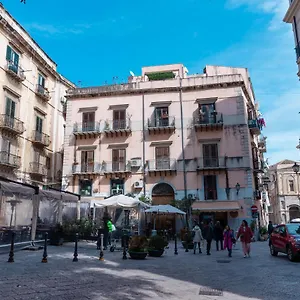 nicolhouse-appartamento-nel-centro-storico-di-palermo.palermohotels.org/